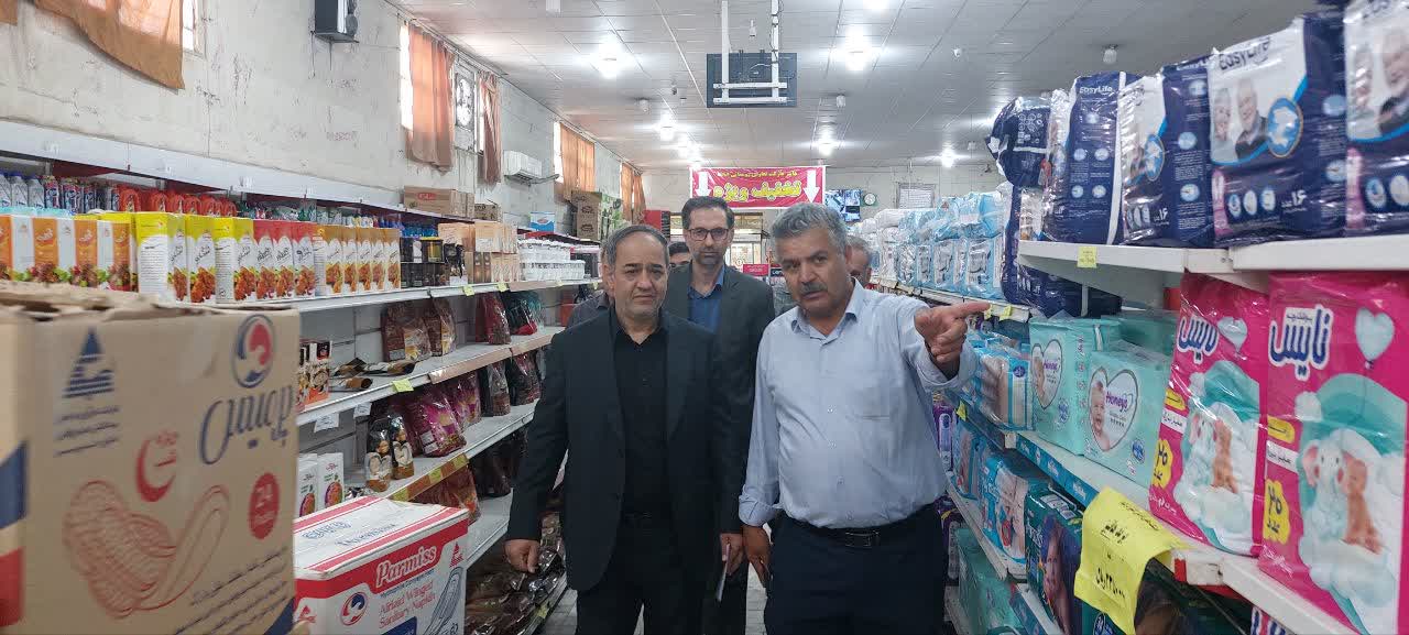 بازدید طلایی مدیرعامل سازمان مرکزی تعاون روستایی ایران از روستا بازارهای استان تهران_1