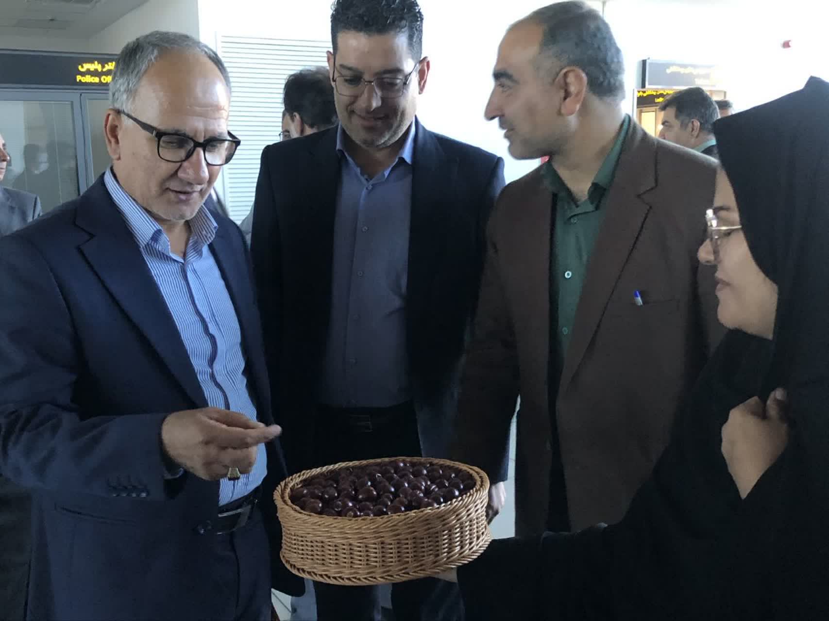 ورود عناب و زرشک خراسان جنوبی به بورس کالا؛ نقطه عطفی در ساماندهی بازار این محصولات_1